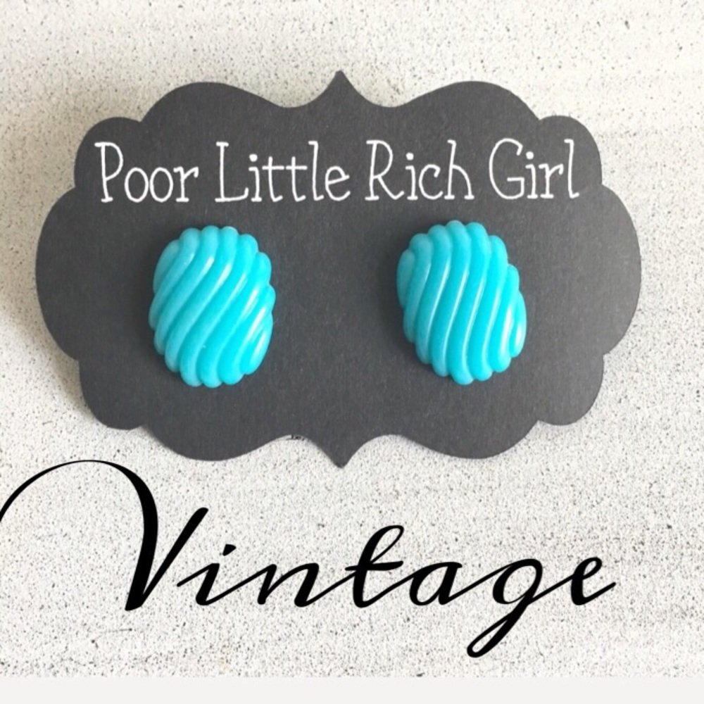 Vintage Turquoise Blue Earrings